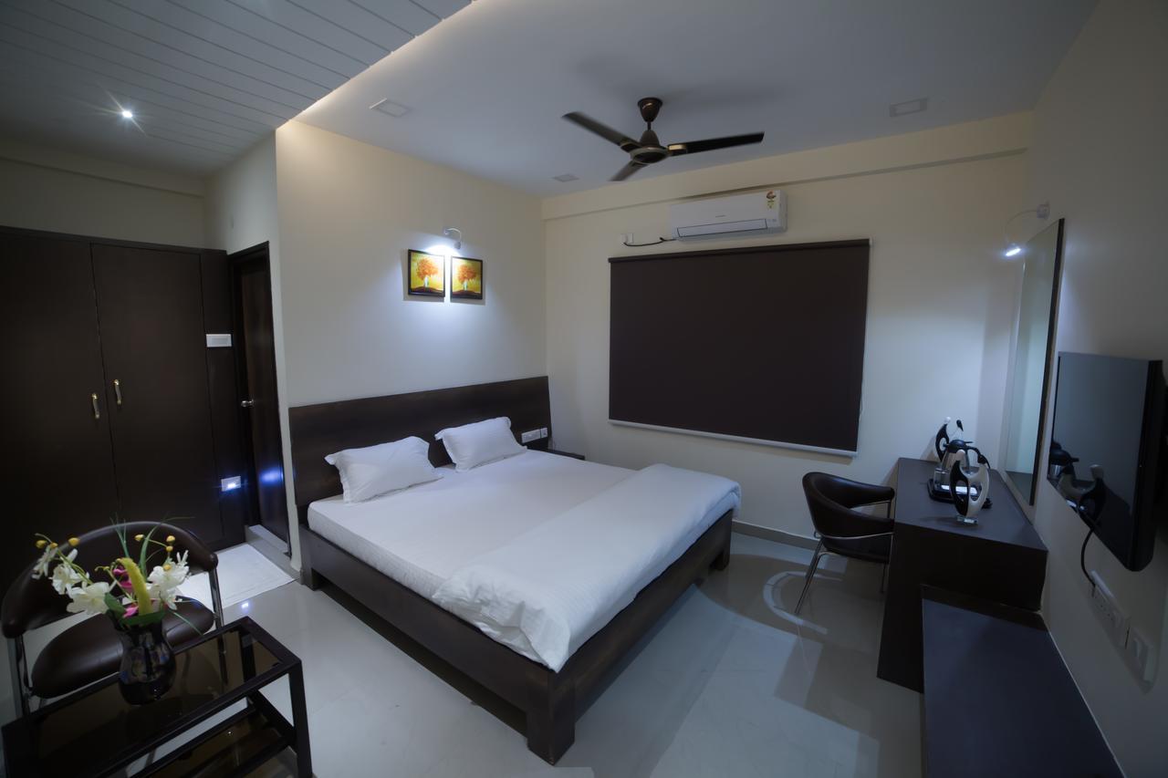 Our Nest Banjara Hotel Hyderabad Exterior photo